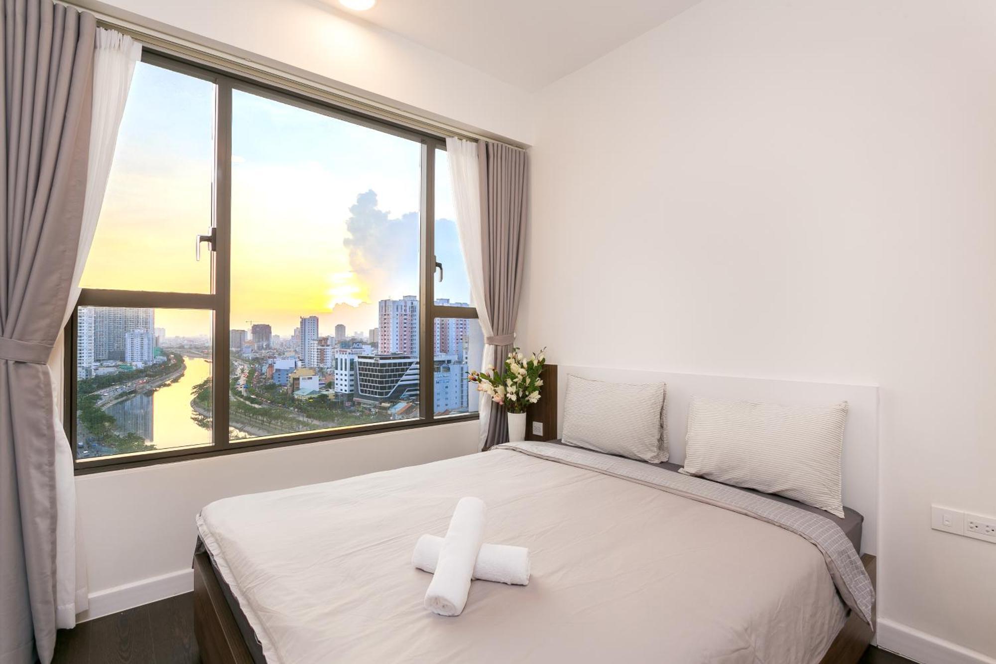 Central Business District Rivergate Apartment - Free Pickup & Pool 호치민 외부 사진