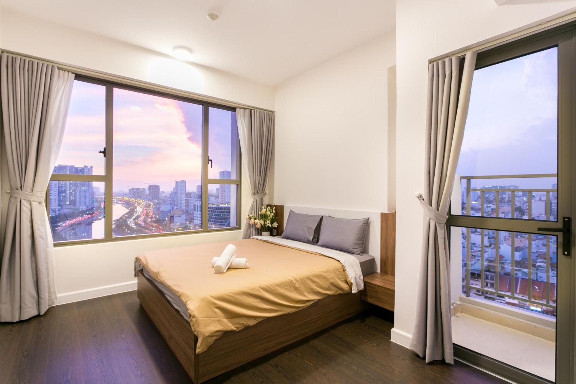 Central Business District Rivergate Apartment - Free Pickup & Pool 호치민 외부 사진