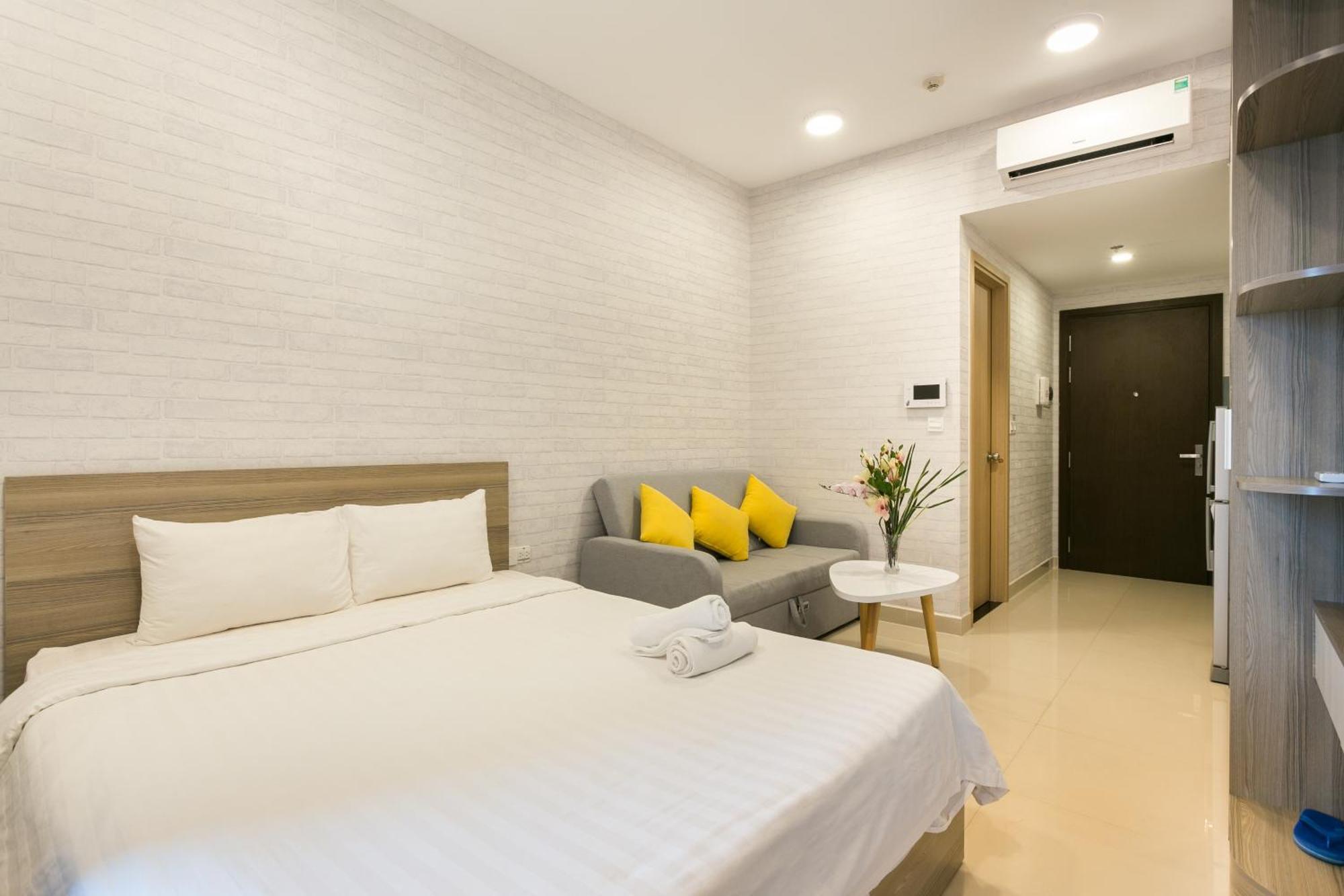 Central Business District Rivergate Apartment - Free Pickup & Pool 호치민 외부 사진